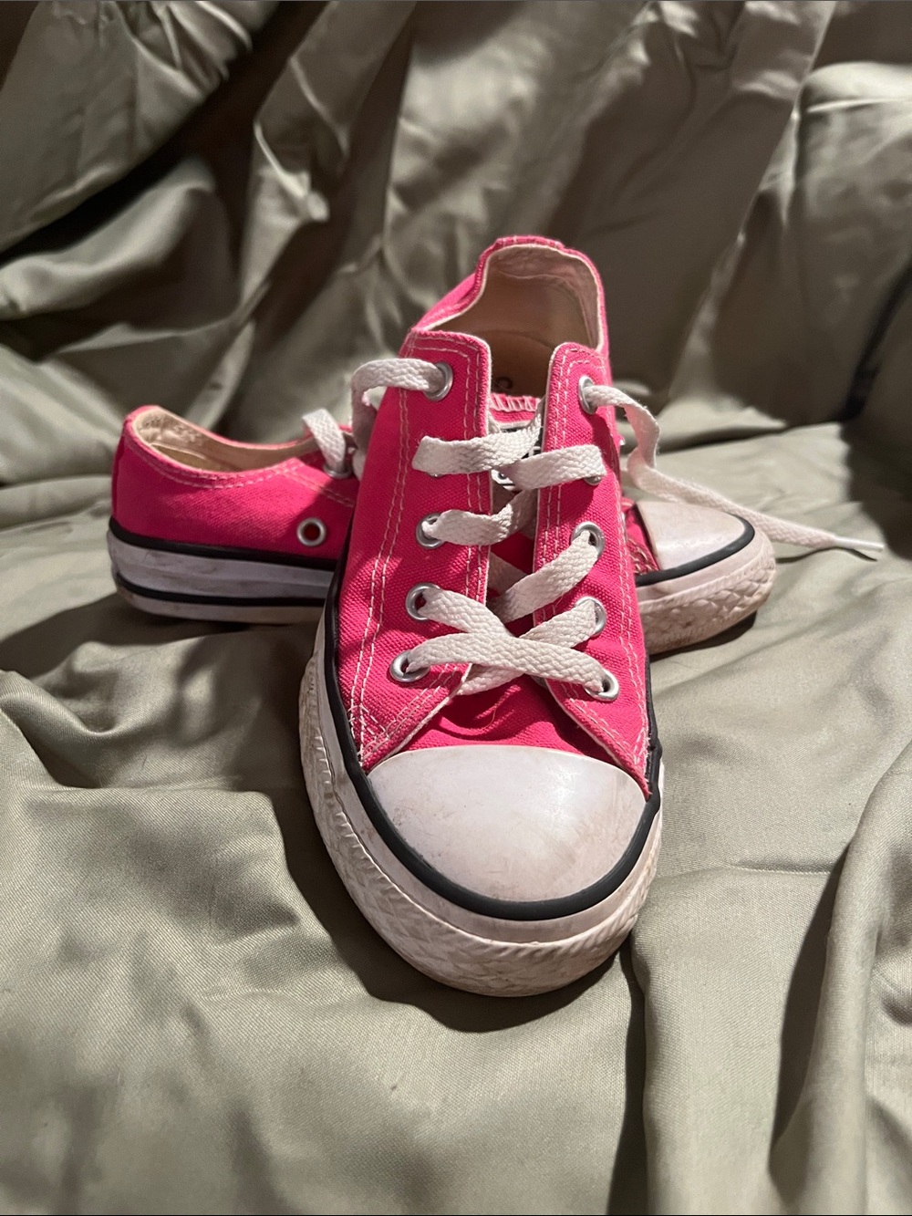 Converse Kids Hot Pink Low-Top Canvas Sneakers